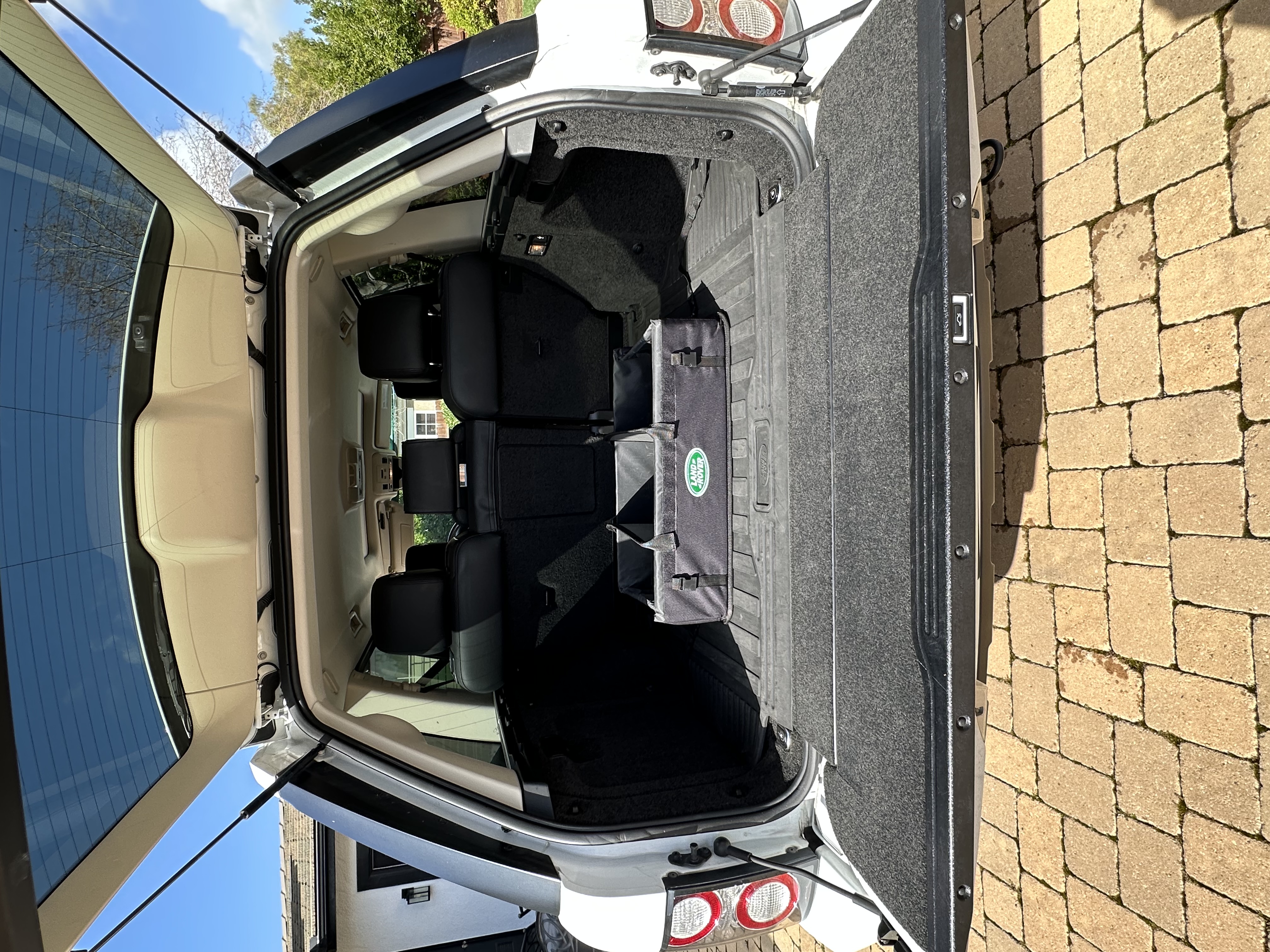 Used 2012 Land Rover Range Rover HSE AWD/4WD image 22