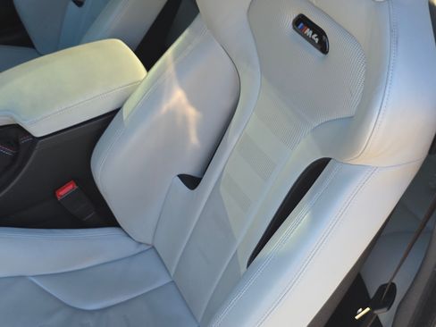 Used 2018 BMW M4 Coupe RWD image 16