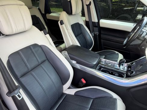 Used 2019 Land Rover Range Rover Sport HSE Dynamic AWD/4WD image 4