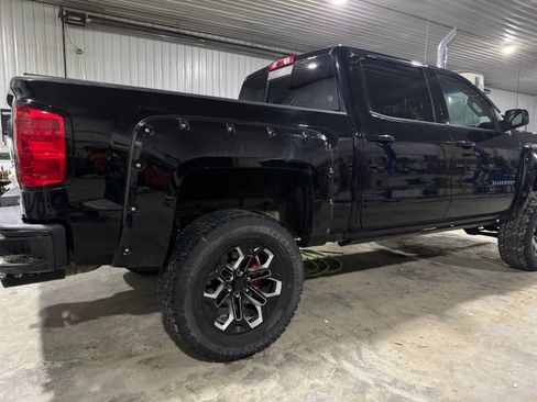 Used 2018 Chevrolet Silverado 1500 LT w/ All Star Edition image 4