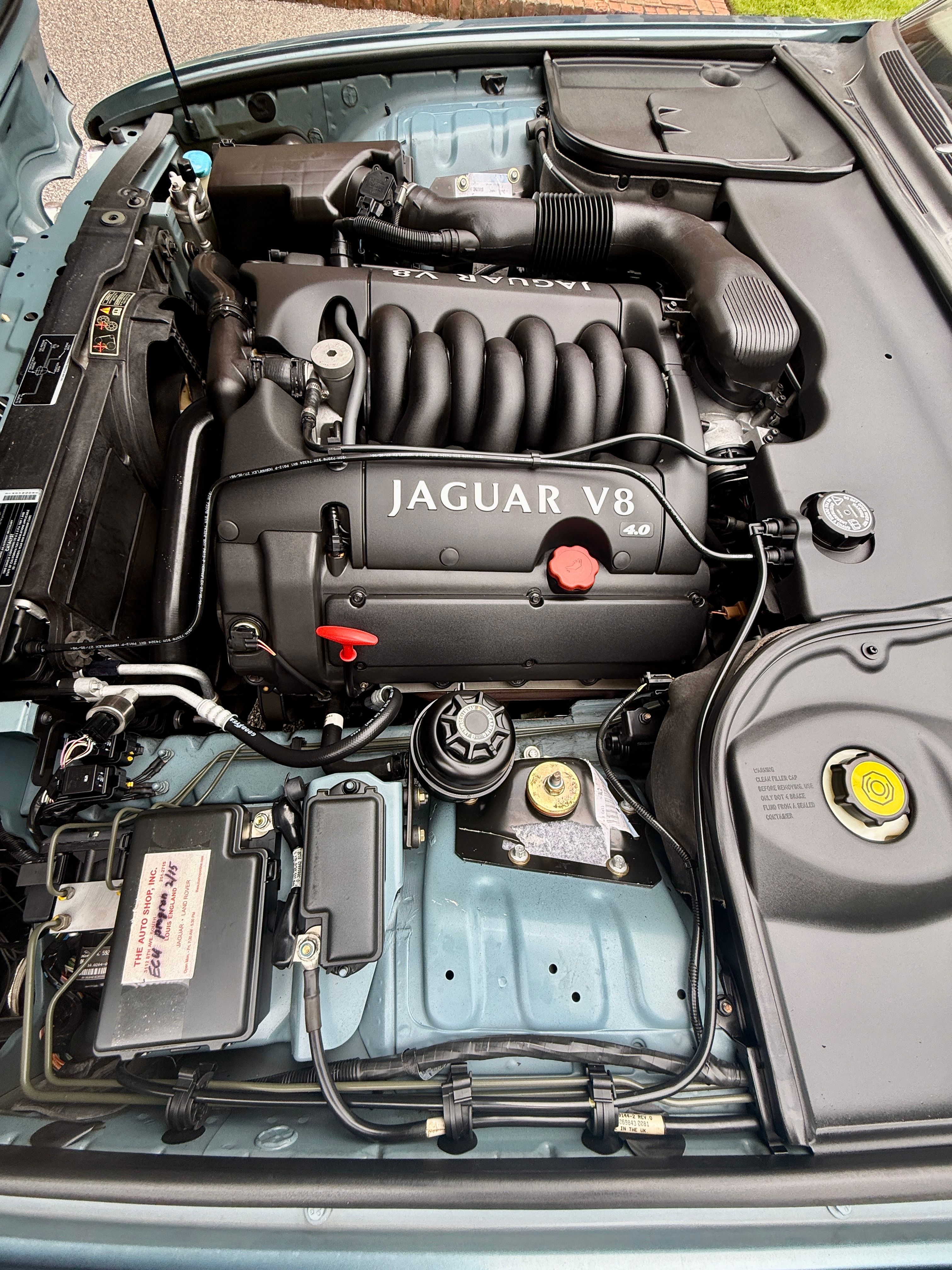 Used 1999 Jaguar XJ8 RWD image 9