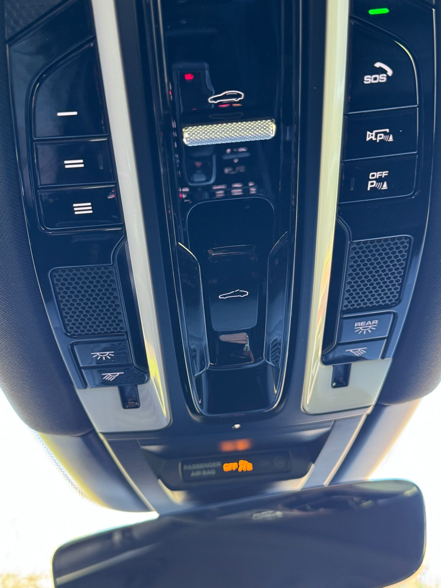 Used 2019 Porsche Cayenne E-Hybrid AWD/4WD image 32