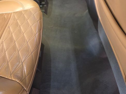 Used 2023 Cadillac Escalade ESV Sport w/ LPO, ONYX Package image 9