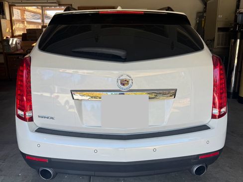 Used 2010 Cadillac SRX Premium image 5