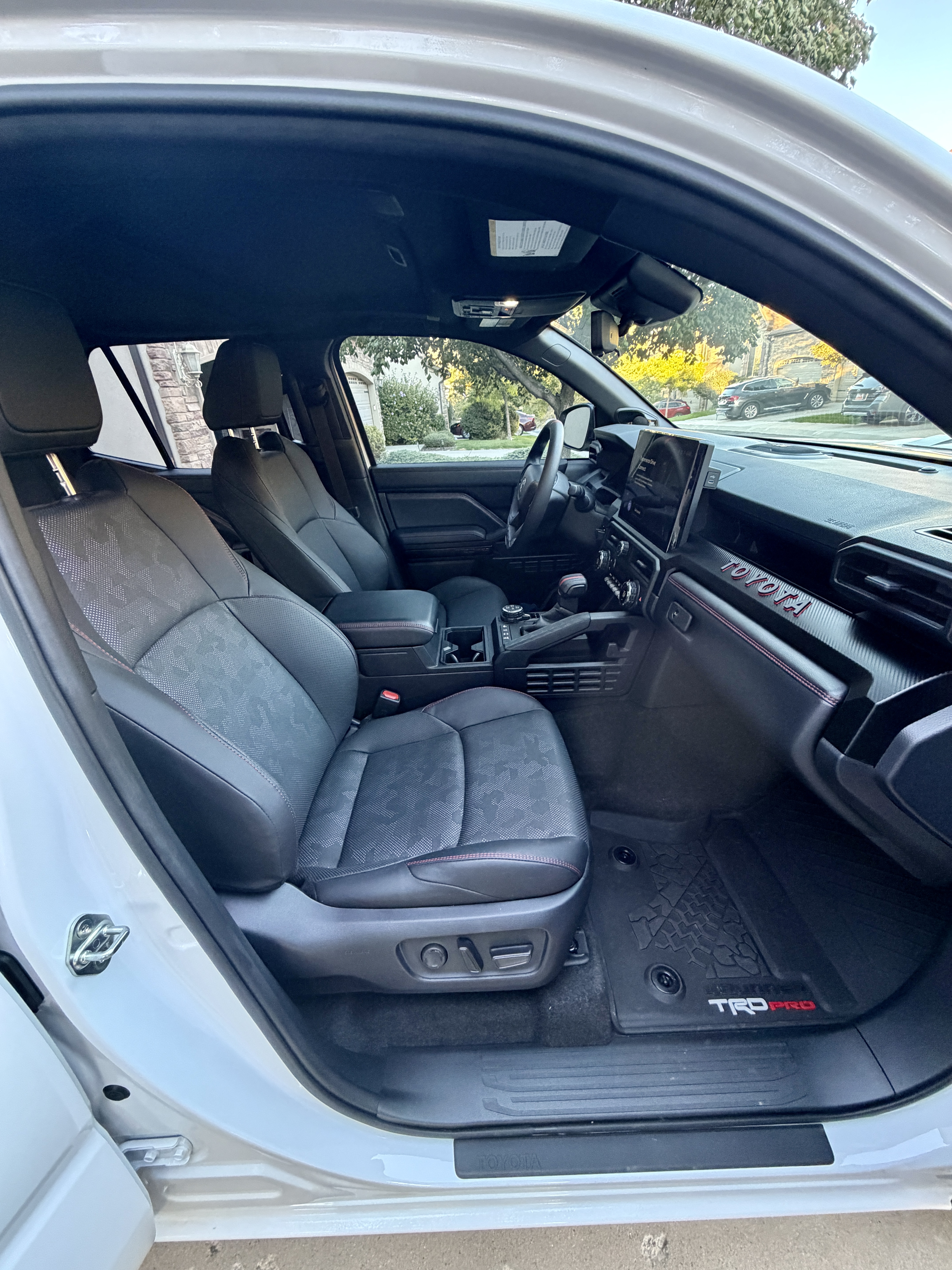 Used 2025 Toyota 4Runner TRD Pro AWD/4WD image 14