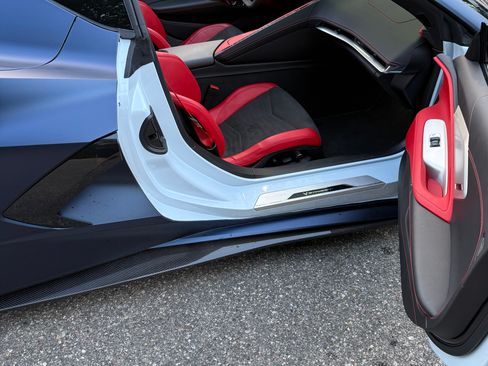 Used 2022 Chevrolet Corvette Stingray Preferred Cpe w/ Z51 Performance Package RWD image 18