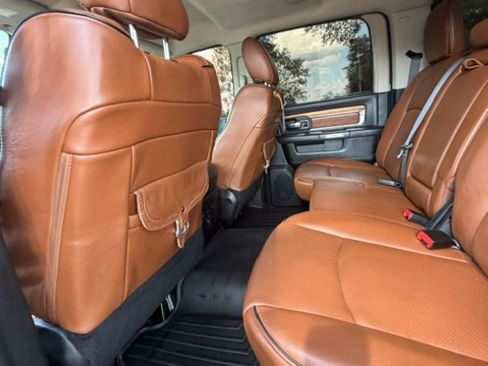 Used 2018 RAM 2500 Longhorn AWD/4WD image 12