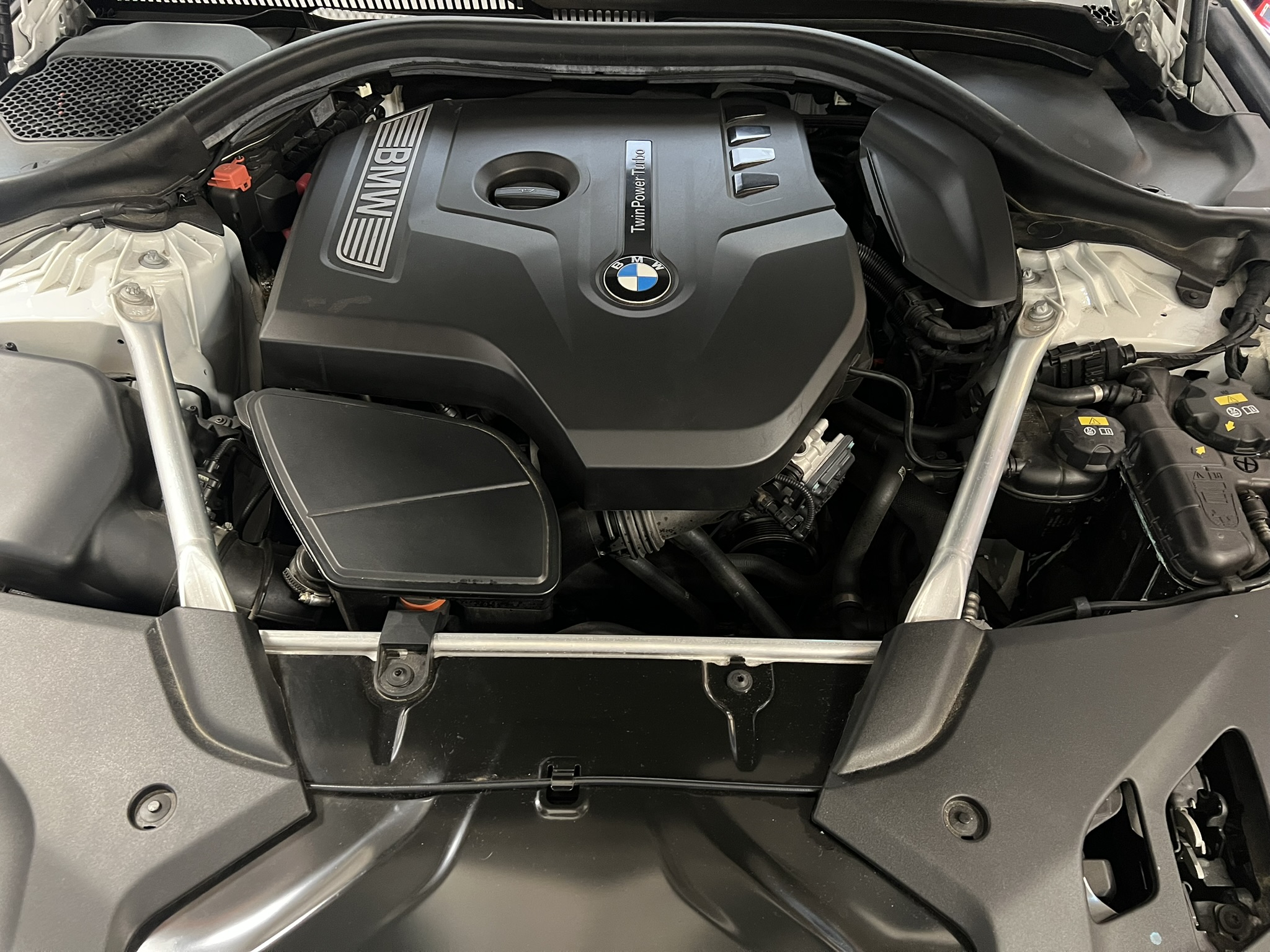 Used 2018 BMW 530i w/ Premium Package RWD image 15