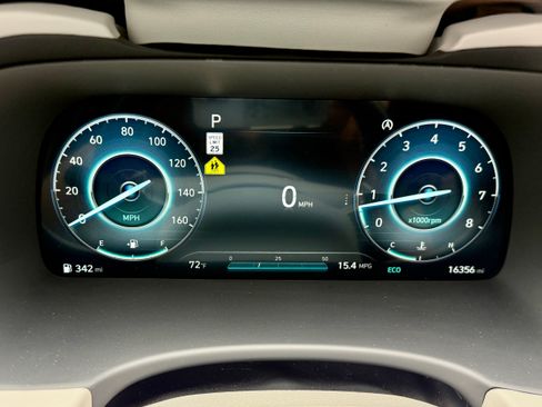 Used 2024 Hyundai Palisade Calligraphy image 9