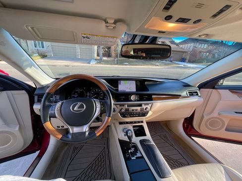 Used 2014 Lexus ES 300h image 19