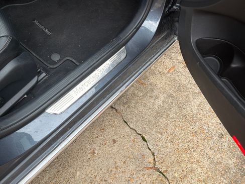 Used 2016 Mercedes-Benz C 300 Sedan image 24