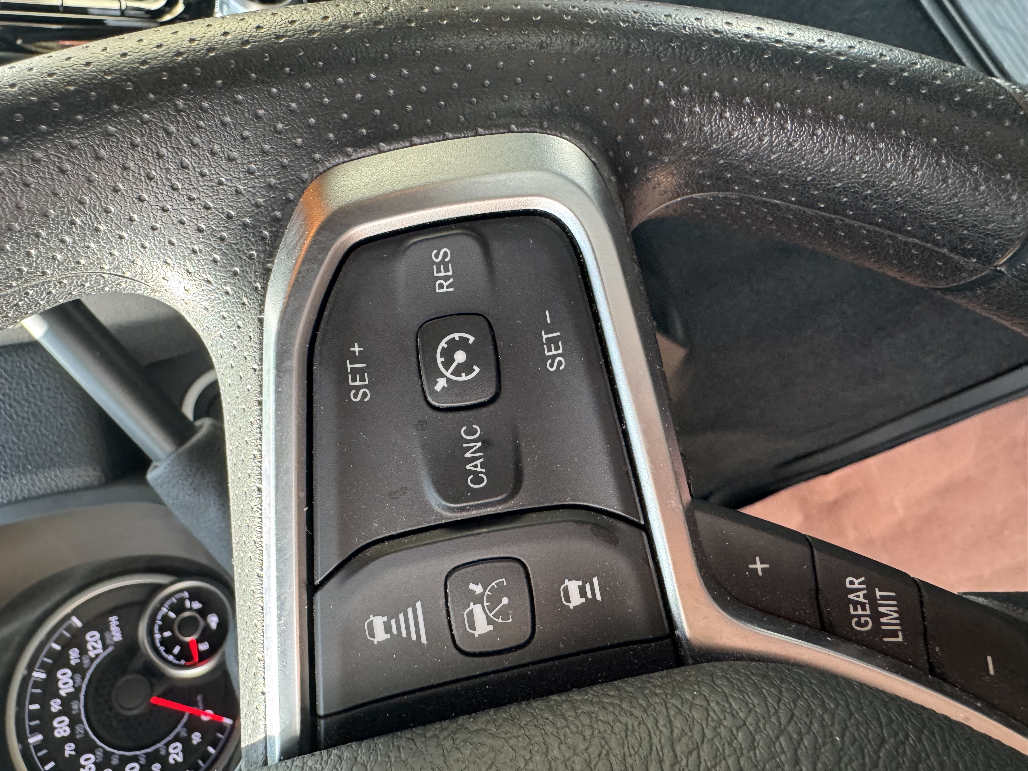 Used 2025 RAM 2500 Tradesman AWD/4WD image 10