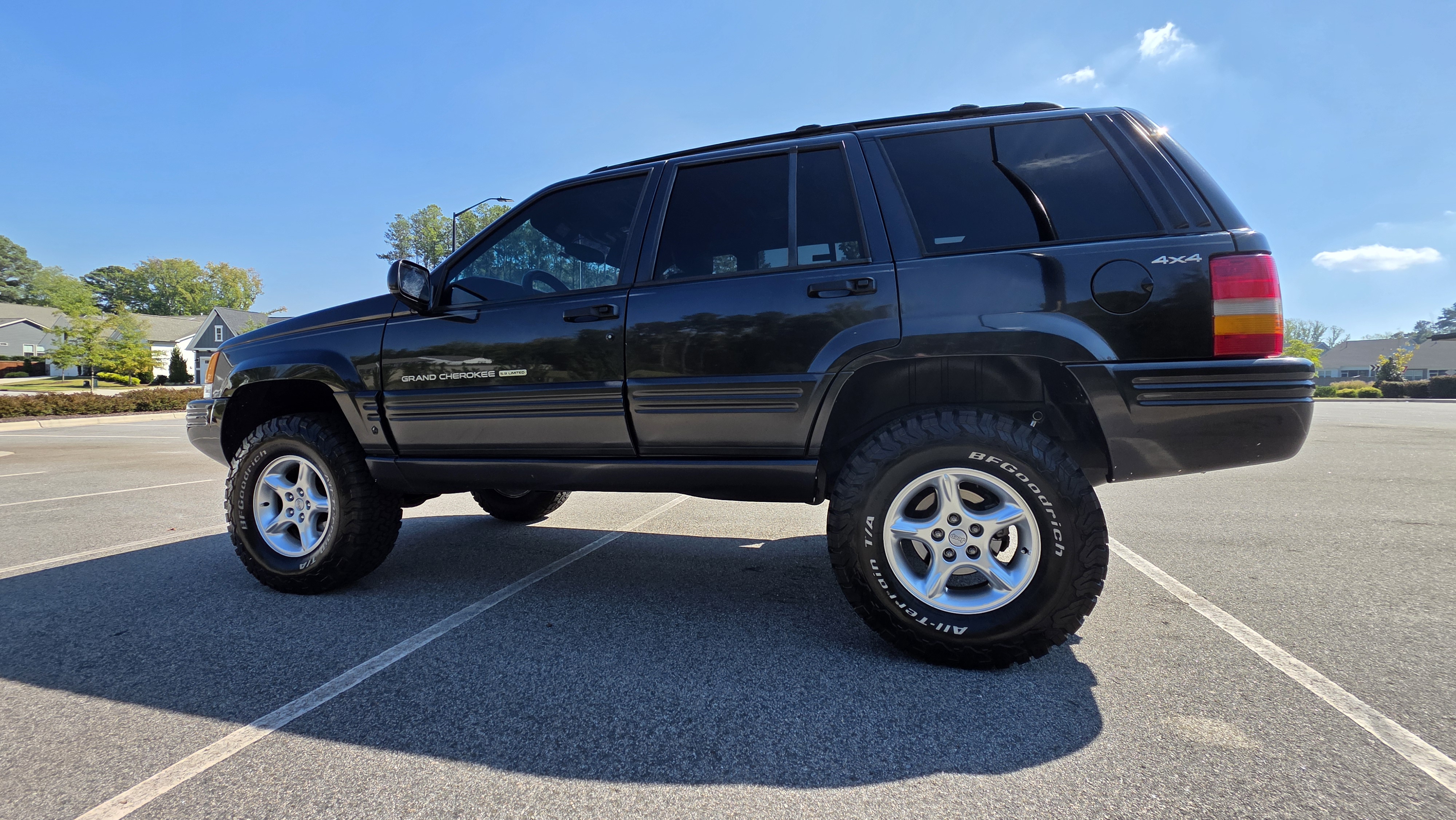 Used 1998 Jeep Grand Cherokee Limited AWD/4WD image 4