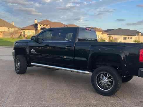 Used 2015 GMC Sierra 2500 SLE w/ SLE Preferred Package AWD/4WD image 9