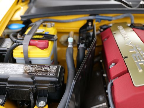 Used 2004 Honda S2000 image 19