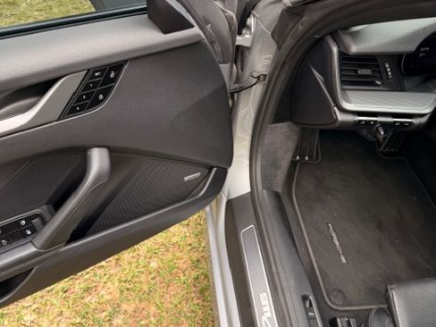 Used 2021 Porsche 911 Carrera 4 image 12