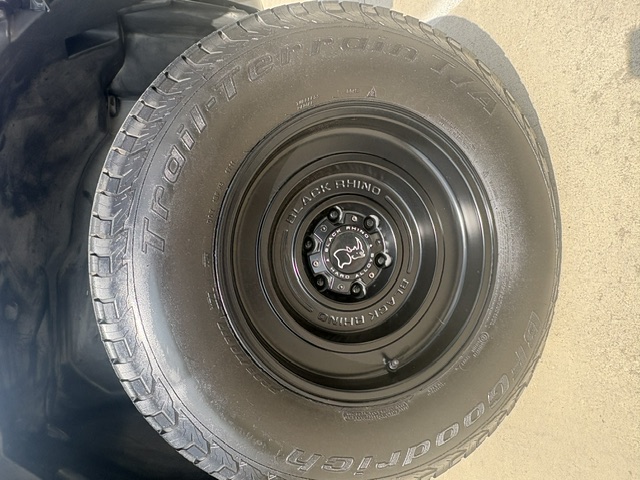 Used 2009 HUMMER H3T AWD/4WD image 32