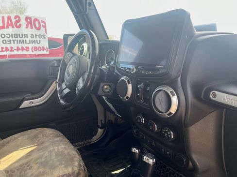 Used 2016 Jeep Wrangler Unlimited Rubicon w/ Max Tow Package image 5