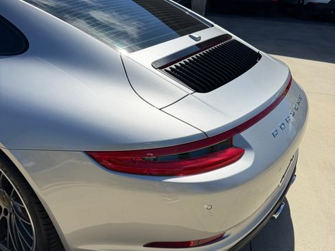 Used 2017 Porsche 911 Carrera 4S AWD/4WD image 5