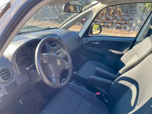 Used 2013 Suzuki SX4 Premium AWD/4WD image 8