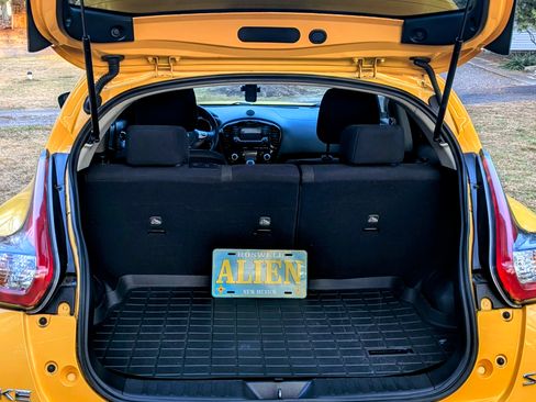 Used 2017 Nissan Juke SV image 26