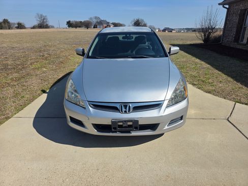 Used 2007 Honda Accord SE image 2