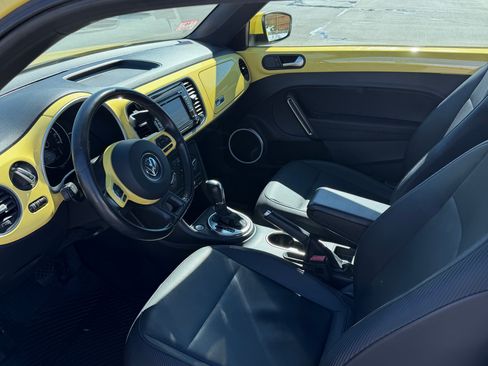 Used 2014 Volkswagen Beetle 1.8T image 25