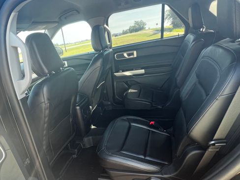 Used 2023 Ford Explorer XLT w/ Equipment Group 202A image 12