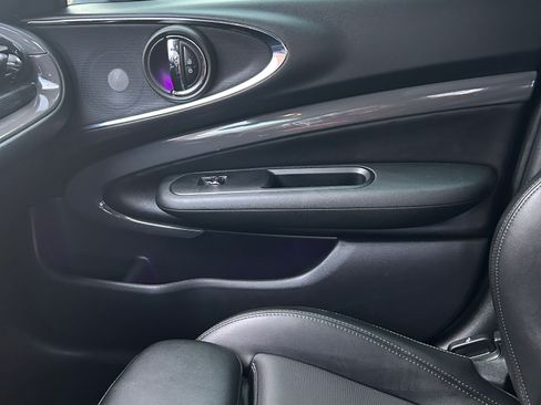 Used 2017 MINI Cooper Clubman John Cooper Works image 9