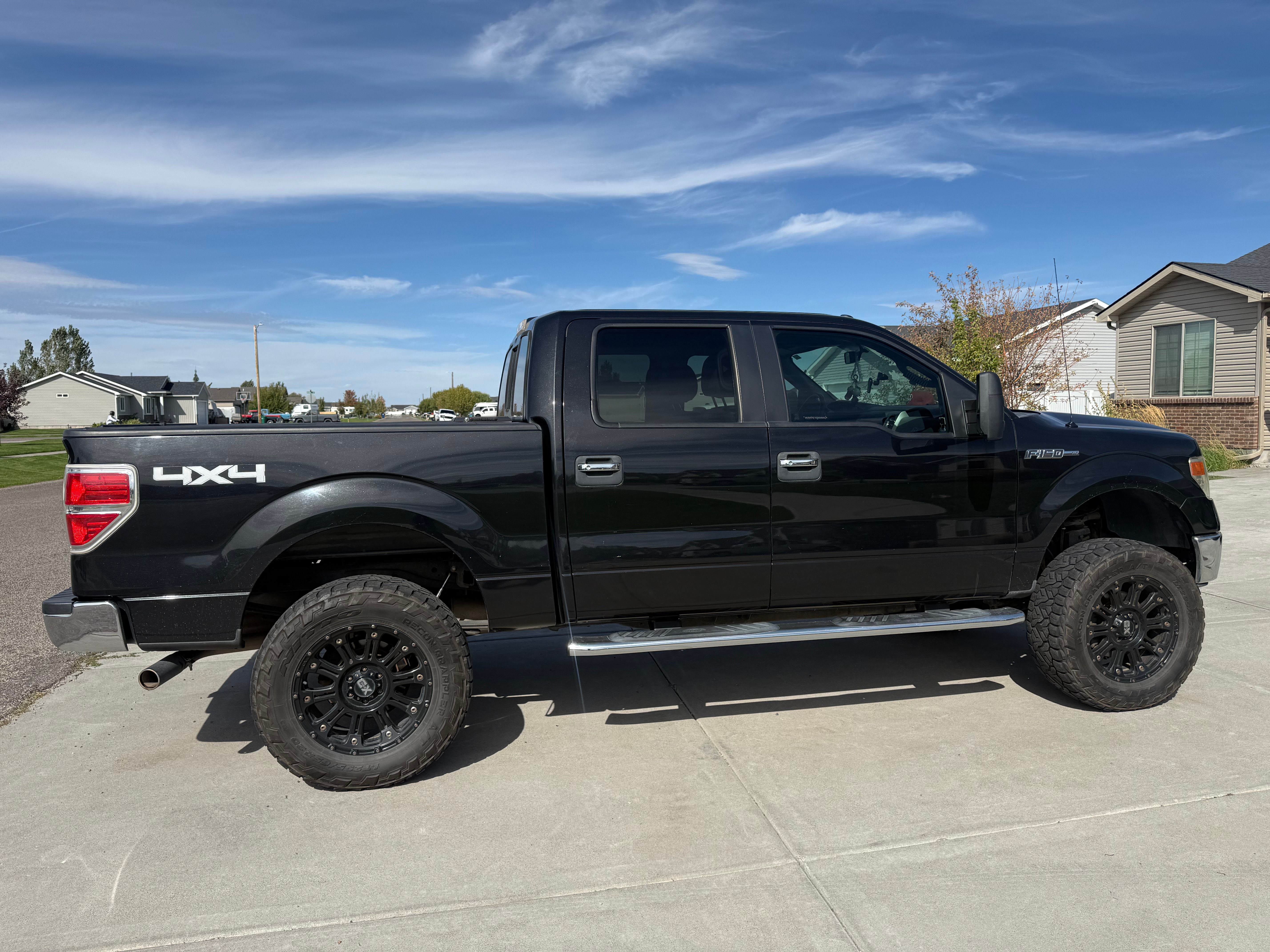 Used 2014 Ford F150 XLT w/ Equipment Group 302A Luxury AWD/4WD image 6