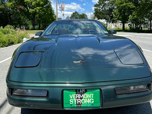 Used 1992 Chevrolet Corvette Coupe RWD image 8