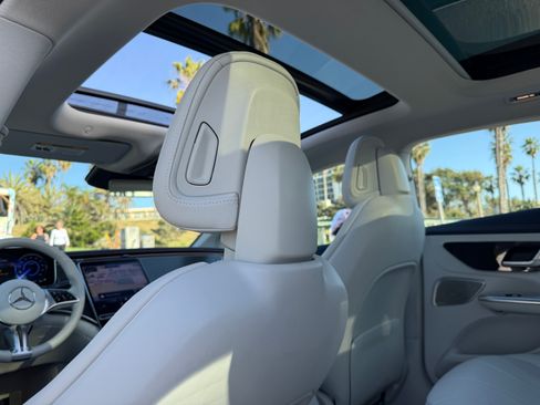 Used 2023 Mercedes-Benz EQE 350+ EQE 350+ Sedan 4D image 17