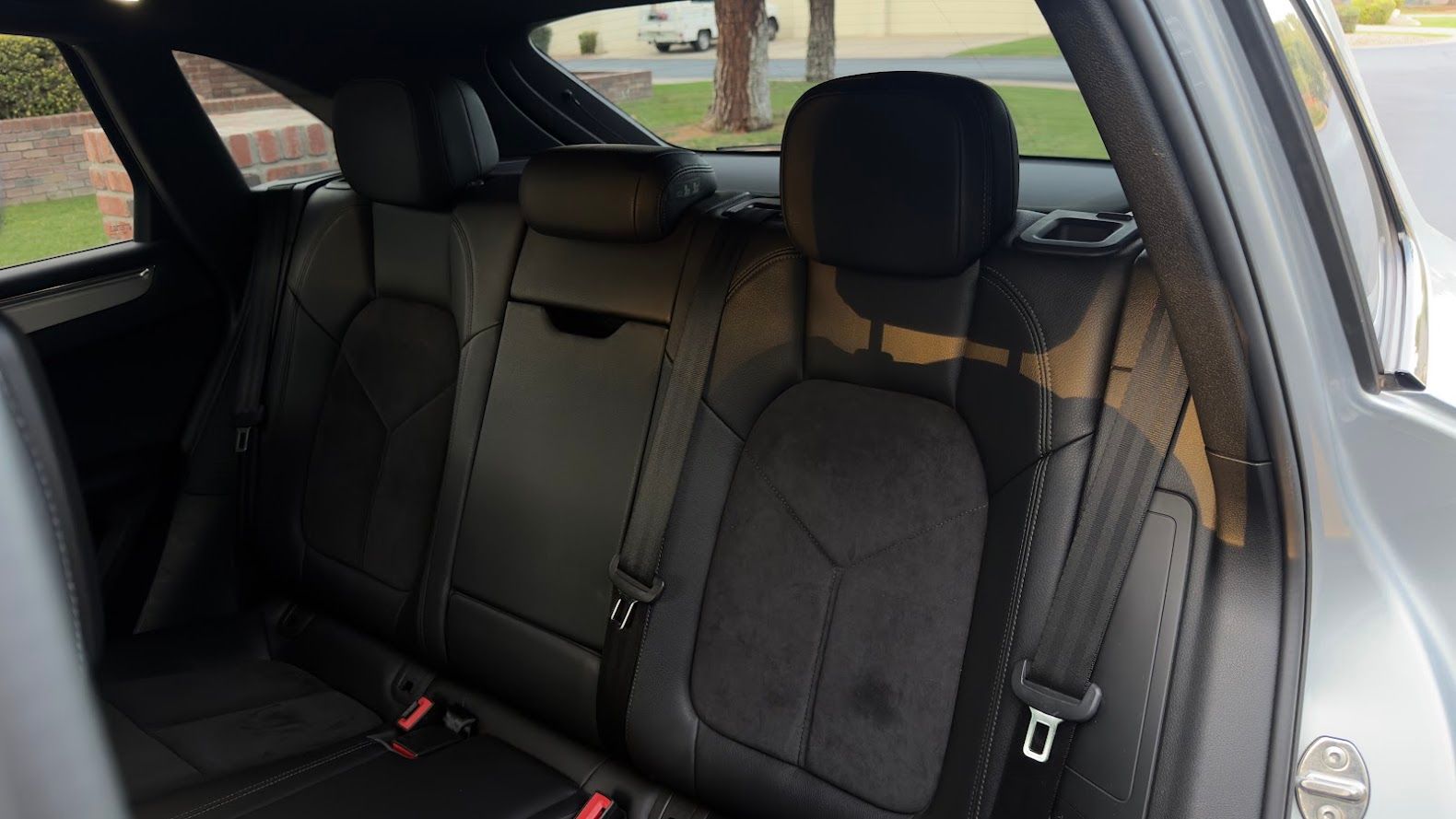 Used 2015 Porsche Macan S AWD/4WD image 18