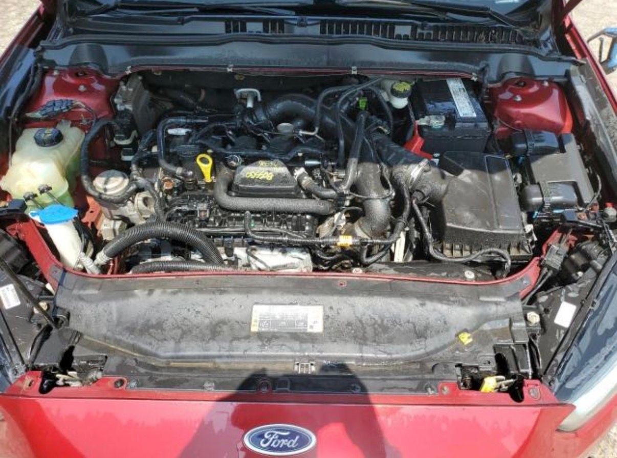 Used 2015 Ford Fusion SE w/ Equipment Group 201A FWD image 12
