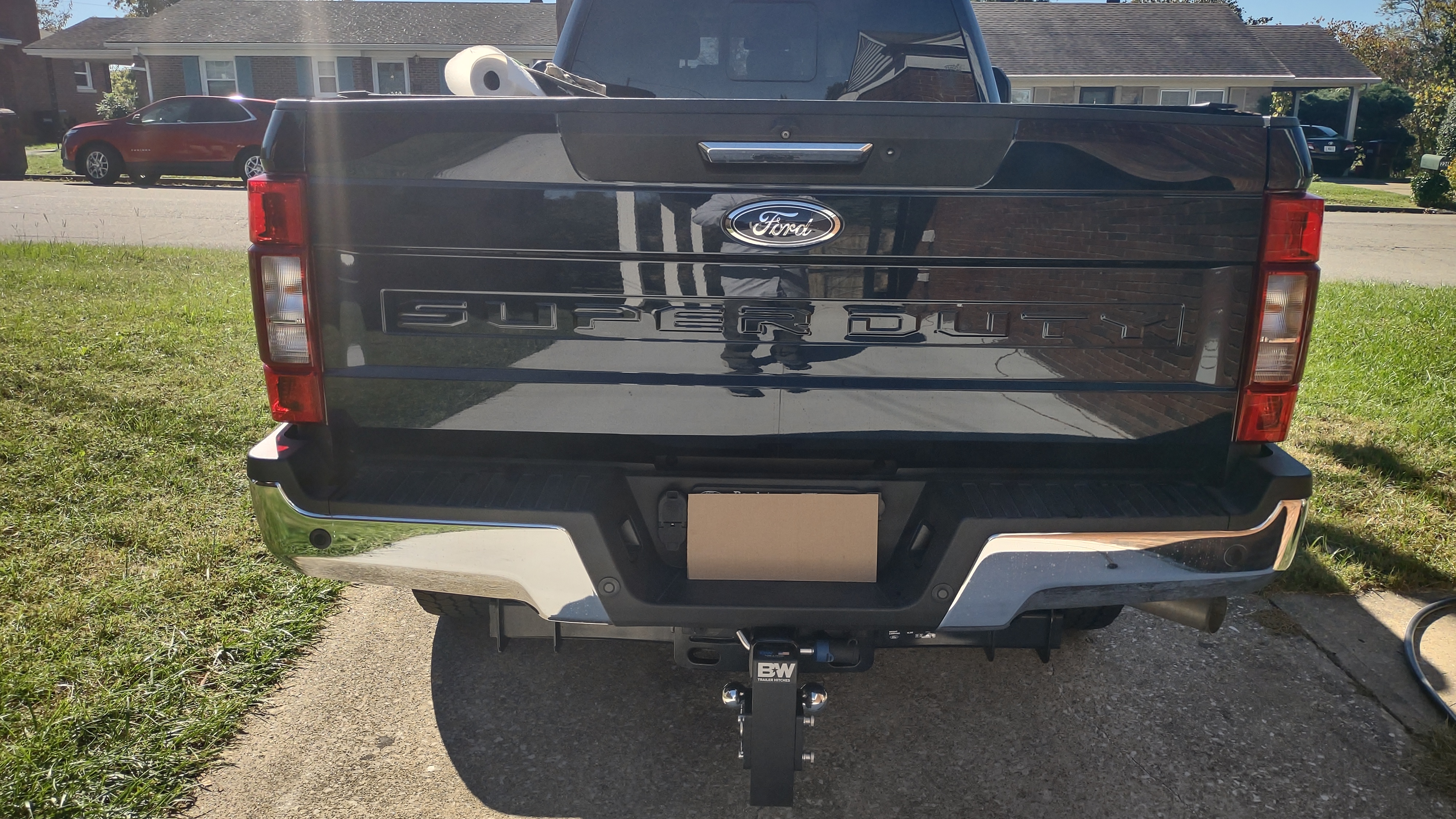 Used 2022 Ford F350 Lariat w/ Lariat Value Package AWD/4WD image 2