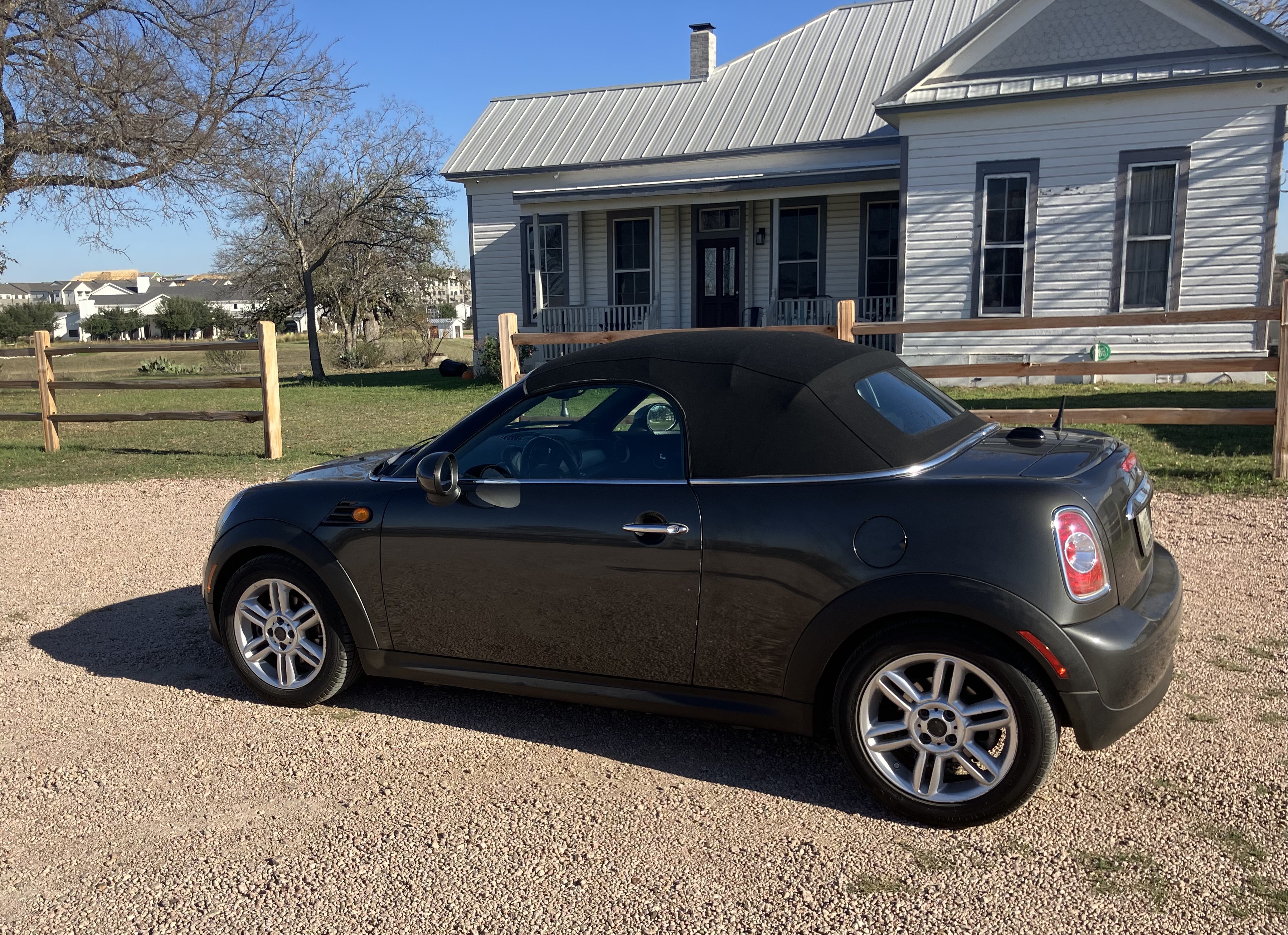 Used 2013 MINI Cooper Roadster FWD image 5
