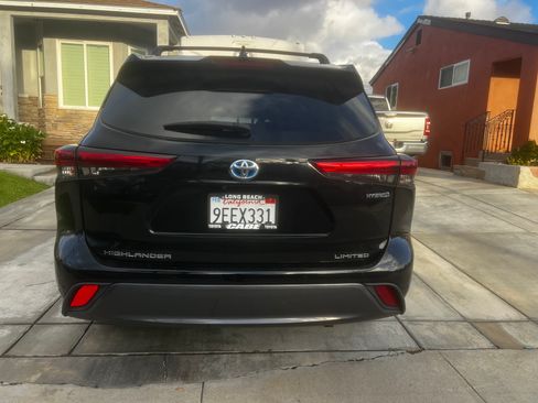 Used 2023 Toyota Highlander Limited image 8