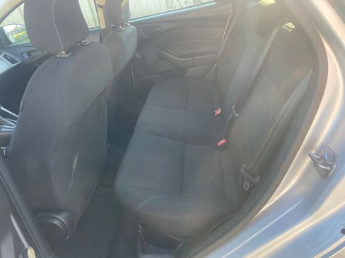 Used 2017 Ford Focus S image 9