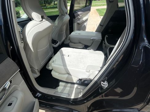 Used 2022 Volvo XC90 T6 Inscription w/ Climate Package AWD/4WD image 13