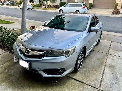 Used 2016 Acura ILX image 2