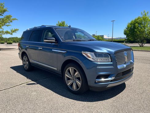 Used 2018 Lincoln Navigator Reserve w/ Technology Package AWD/4WD image 1