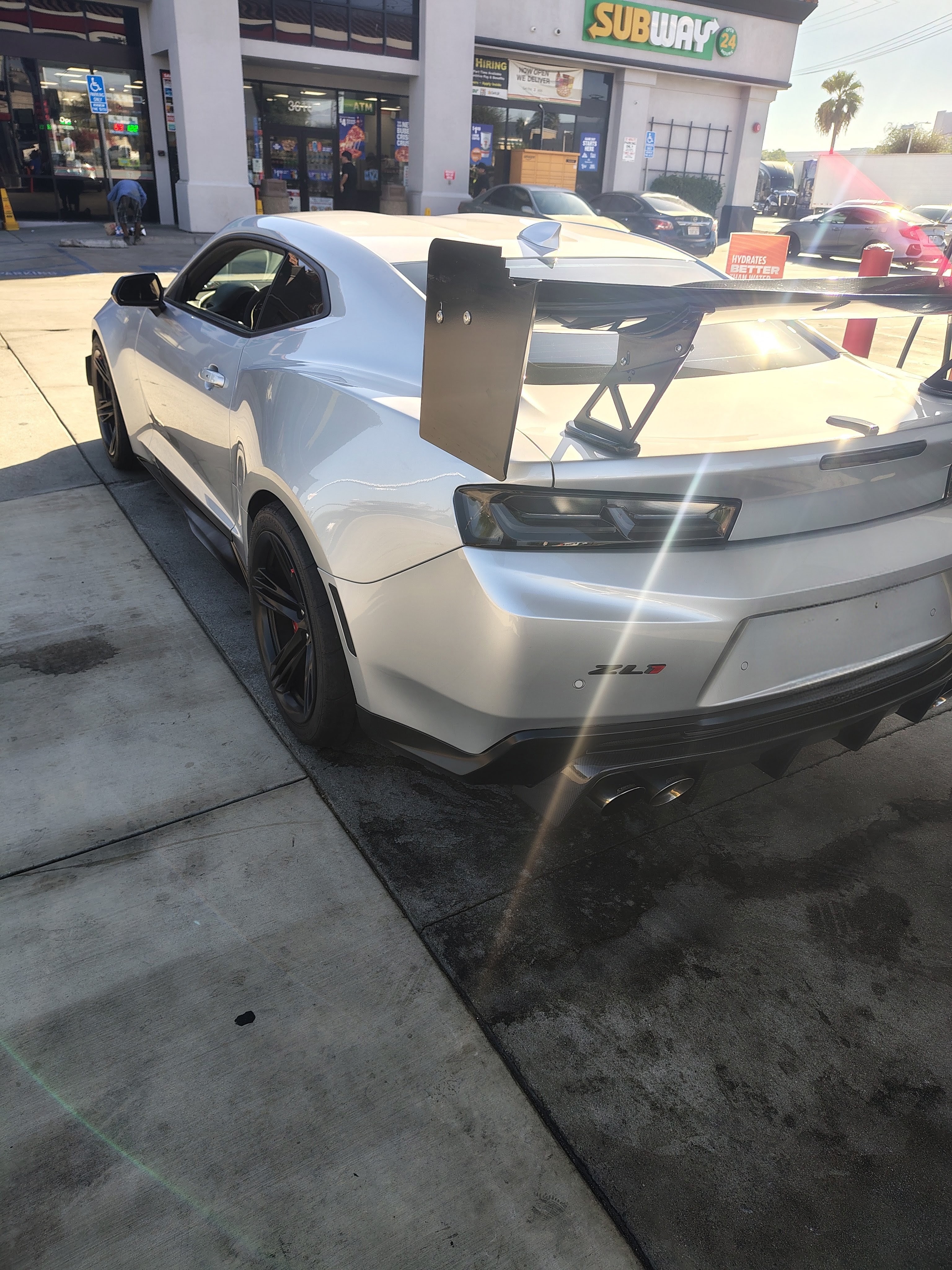 Used 2018 Chevrolet Camaro ZL1 RWD image 8