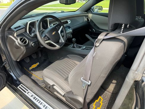 Used 2012 Chevrolet Camaro LS RWD image 12