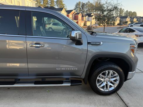 Used 2021 GMC Sierra 1500 SLT w/ SLT Premium Plus Package image 8