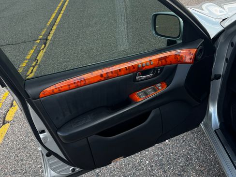 Used 2006 Lexus LS 430 image 17