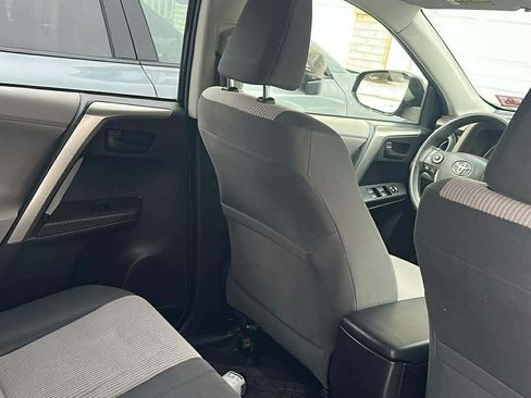 Used 2013 Toyota RAV4 LE image 8