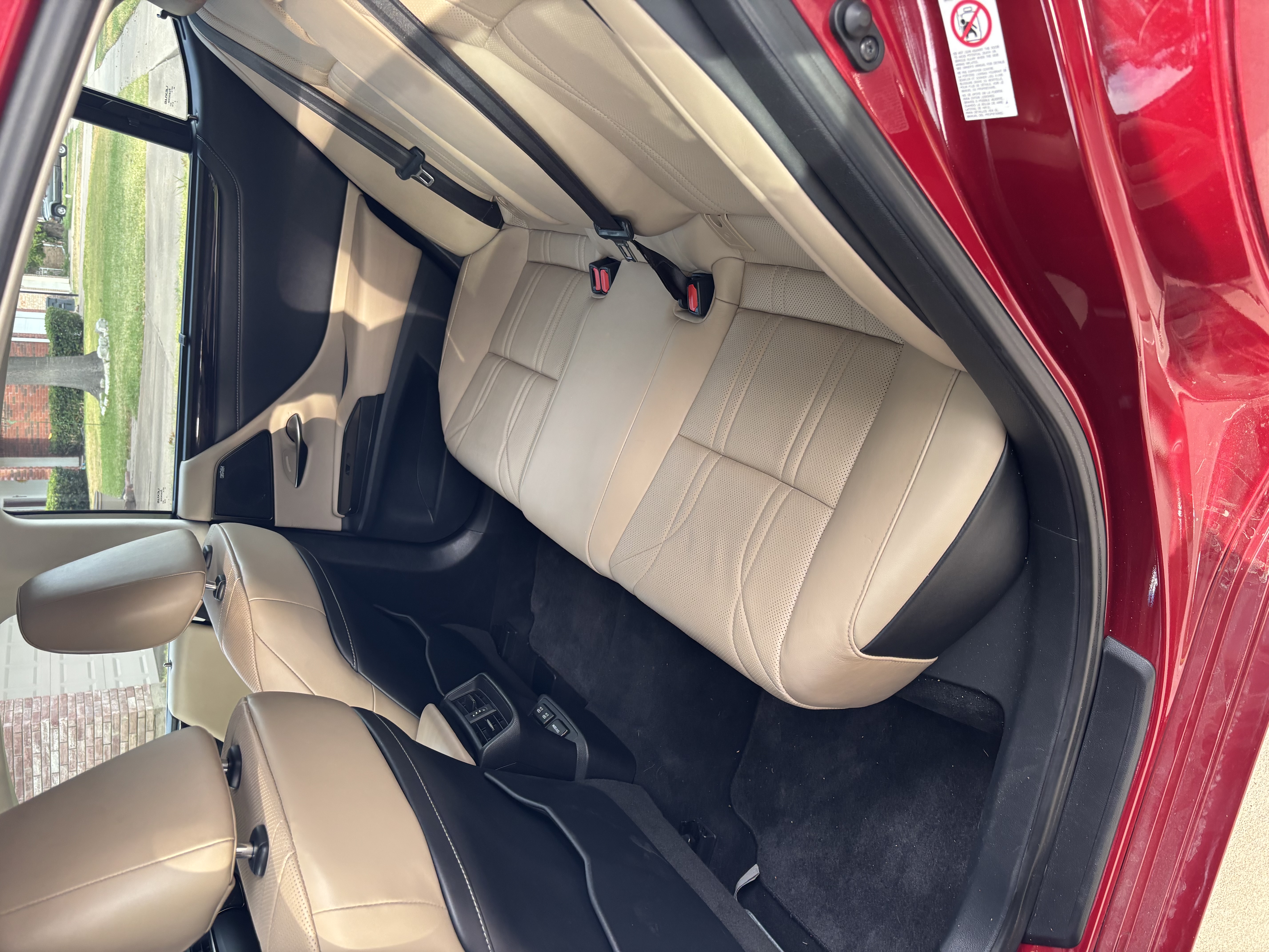 Used 2019 Lexus ES 350 Ultra Luxury w/ Accessory Package 2 FWD image 10