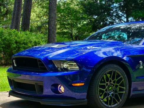 Used 2013 Ford Mustang Shelby GT500 RWD image 5