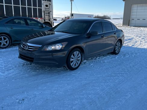 Used 2011 Honda Accord EX image 1