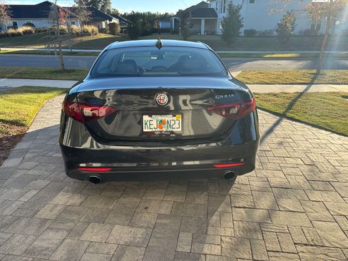 Used 2017 Alfa Romeo Giulia Ti w/ TI Lusso Light Wood Package image 4